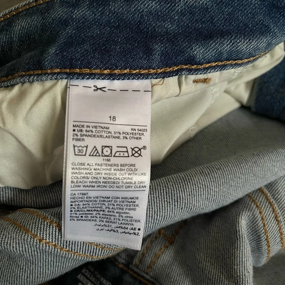 Old Navy Extra High-Waisted Rockstar 360° Stretch Super-Skinny Jeans Sz 18 NWT - Picture 6 of 7